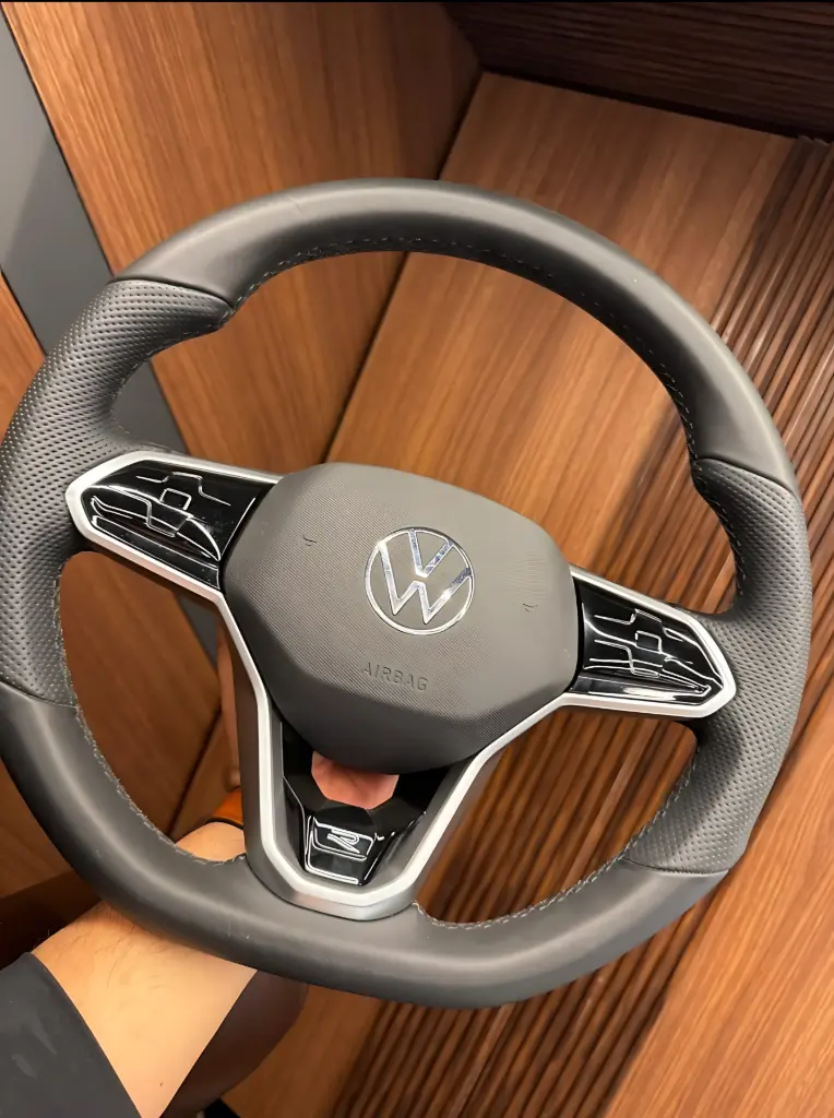 Polo R Line Steering